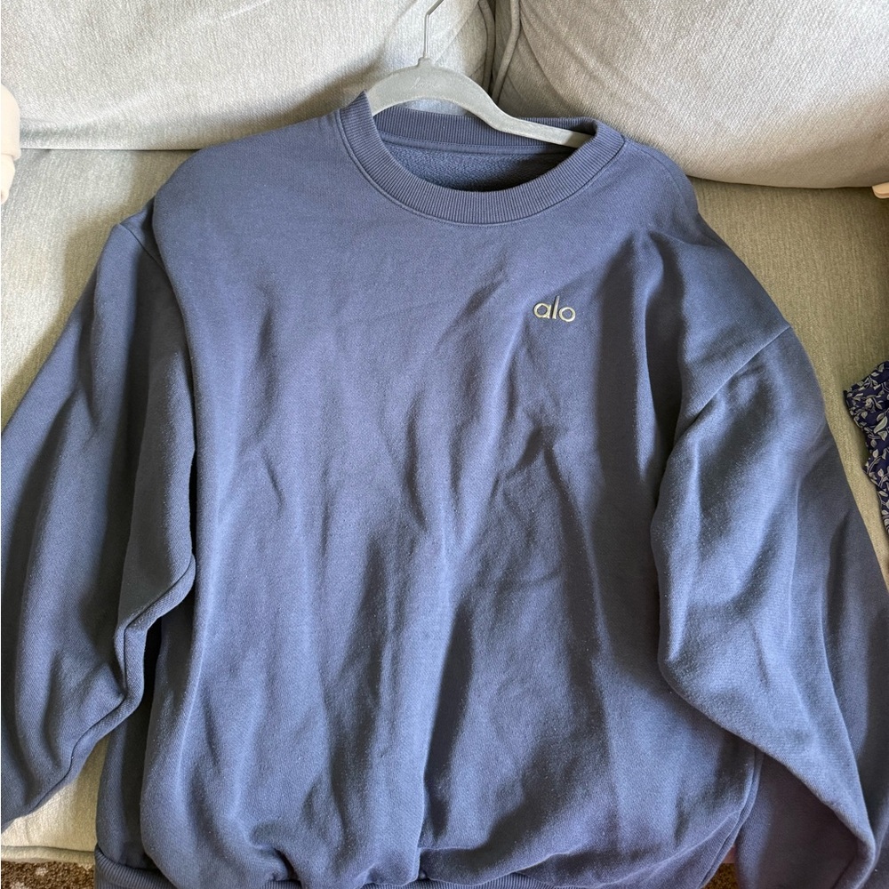 ALO Yoga blue accolade crewneck good condition
